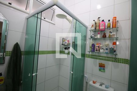 Banheiro de apartamento à venda com 1 quarto, 47m² em Inhaúma, Rio de Janeiro