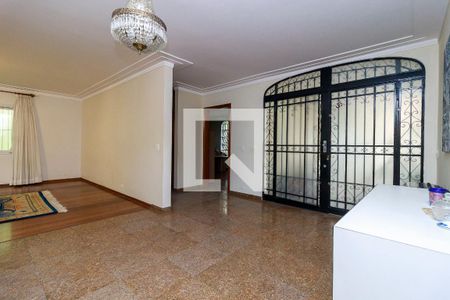 Sala de casa à venda com 5 quartos, 560m² em Campo Belo, São Paulo