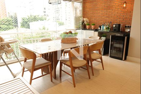 Sala de Jantar de apartamento à venda com 3 quartos, 120m² em Vila Nova Conceição, São Paulo