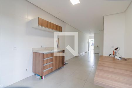 Casa à venda com 60m², 2 quartos e 1 vagaSala/Cozinha