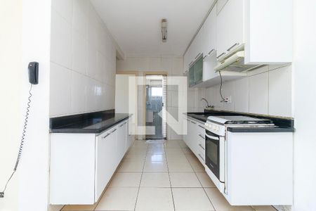 Cozinha de apartamento à venda com 2 quartos, 70m² em Santo Amaro, São Paulo