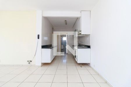 Cozinha de apartamento à venda com 2 quartos, 70m² em Santo Amaro, São Paulo