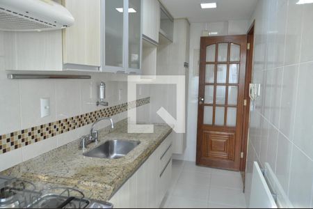 Cozinha de apartamento à venda com 3 quartos, 78m² em Pilares, Rio de Janeiro