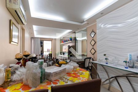 Sala de apartamento à venda com 2 quartos, 87m² em Icaraí, Niterói