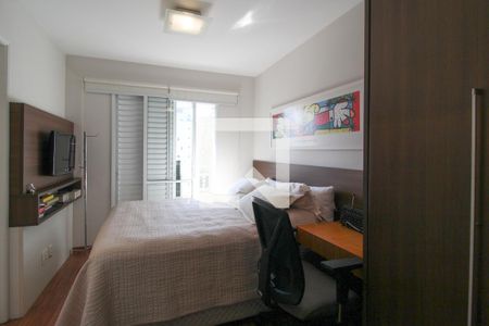 Suíte  de apartamento à venda com 2 quartos, 72m² em Vila Nova Conceição, São Paulo