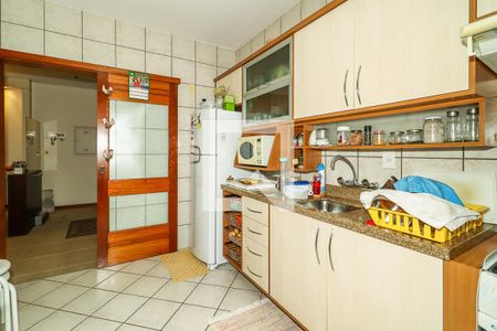 Cozinha de apartamento à venda com 3 quartos, 181m² em Jardim Lindóia, Porto Alegre