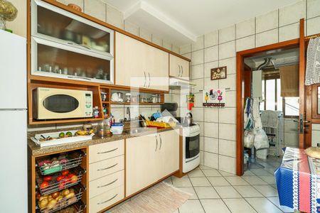 Cozinha de apartamento à venda com 3 quartos, 181m² em Jardim Lindóia, Porto Alegre