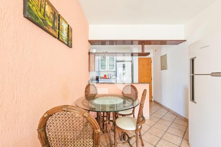 Sala de apartamento para alugar com 2 quartos, 77m² em Enseada, Guarujá