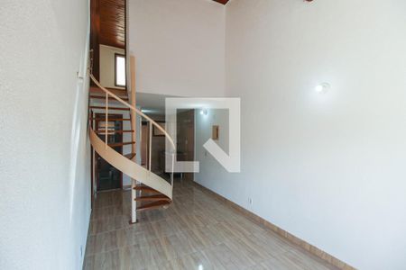 Sala de casa de condomínio para alugar com 2 quartos, 68m² em Cosmorama, Mesquita