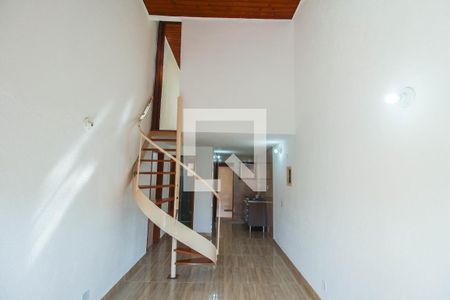 Sala de casa de condomínio para alugar com 2 quartos, 68m² em Cosmorama, Mesquita