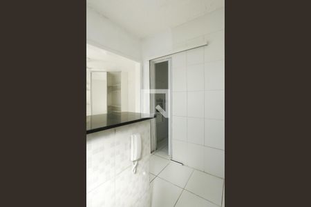 Cozinha de apartamento à venda com 1 quarto, 31m² em Santa Cecília, Porto Alegre