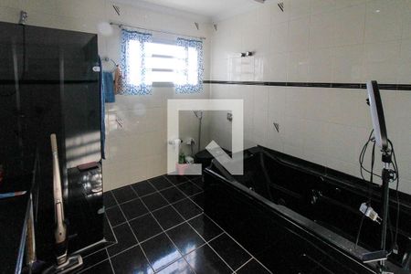Casa para alugar com 183m², 3 quartos e 3 vagas Casa para alugar com 183m², 3 quartos e 3 vagasBanheiro da Suíte
