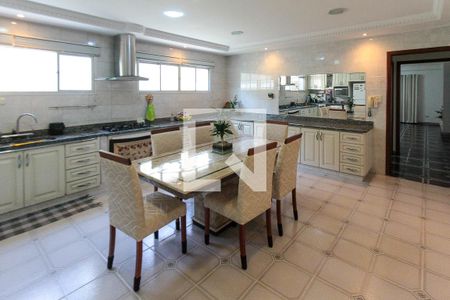 Casa para alugar com 183m², 3 quartos e 3 vagas Casa para alugar com 183m², 3 quartos e 3 vagasCozinha 02