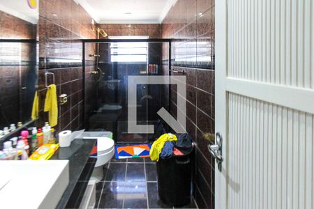 Casa para alugar com 183m², 3 quartos e 3 vagas Casa para alugar com 183m², 3 quartos e 3 vagasBanheiro da Suíte