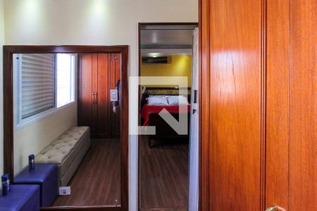 Casa para alugar com 183m², 3 quartos e 3 vagas Casa para alugar com 183m², 3 quartos e 3 vagasCloset