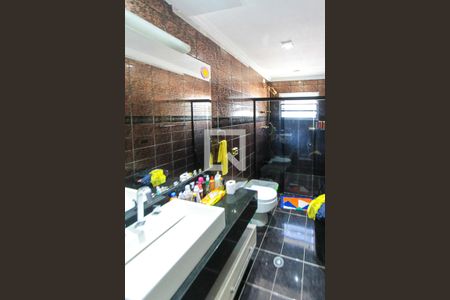 Casa para alugar com 183m², 3 quartos e 3 vagas Casa para alugar com 183m², 3 quartos e 3 vagasBanheiro da Suíte