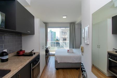 Cozinha de kitnet/studio para alugar com 1 quarto, 23m² em Sé, São Paulo