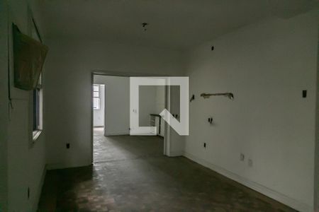 Sala de casa à venda com 3 quartos, 250m² em Petrópolis, Porto Alegre