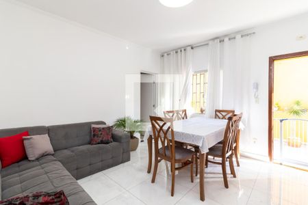 Sala de casa de condomínio para alugar com 2 quartos, 70m² em Canindé, São Paulo