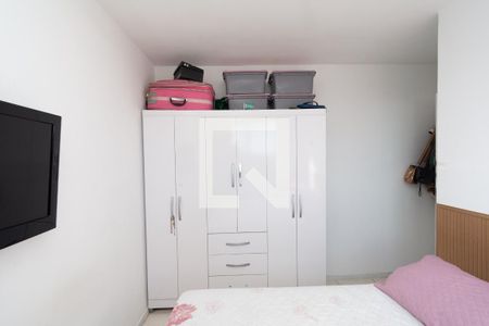 Suite de apartamento à venda com 2 quartos, 57m² em Cinco, Contagem