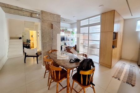 Sala de apartamento à venda com 3 quartos, 140m² em Icaraí, Niterói