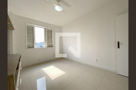 Sala  de apartamento à venda com 3 quartos, 120m² em Ingá, Niterói