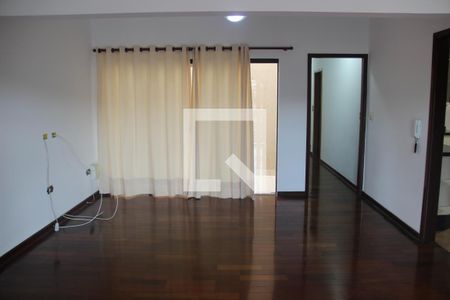 Sala de casa para alugar com 3 quartos, 267m² em Jardim do Sol, Sorocaba