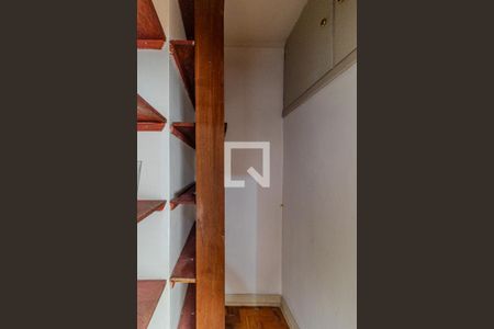 Closet de apartamento à venda com 1 quarto, 75m² em República, São Paulo