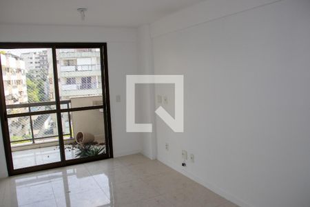 Sala de apartamento para alugar com 3 quartos, 84m² em Anil, Rio de Janeiro