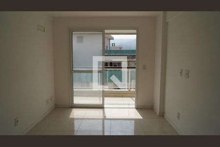Sala de apartamento para alugar com 2 quartos, 121m² em Anil, Rio de Janeiro