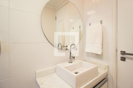 Banheiro de apartamento para alugar com 1 quarto, 42m² em Indianópolis, São Paulo