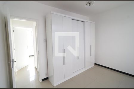 Quarto 2 de apartamento à venda com 2 quartos, 50m² em Pitangueiras, Rio de Janeiro