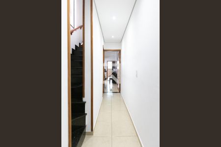 Corredor de casa para alugar com 3 quartos, 180m² em Itaquera, São Paulo