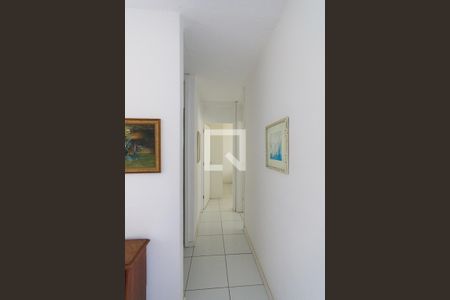 Corredor de apartamento à venda com 2 quartos, 52m² em Jacarepaguá, Rio de Janeiro
