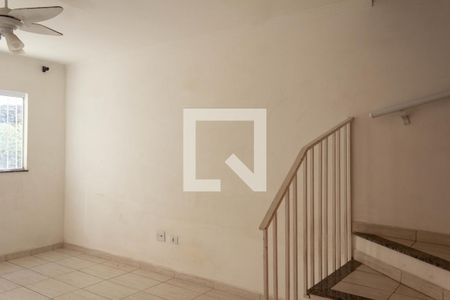 Sala de casa de condomínio para alugar com 2 quartos, 60m² em Jardim Cidade Pirituba, São Paulo