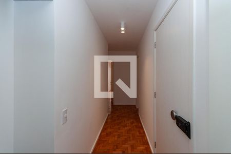 Corredor Quartos de apartamento para alugar com 3 quartos, 134m² em Água Branca, São Paulo