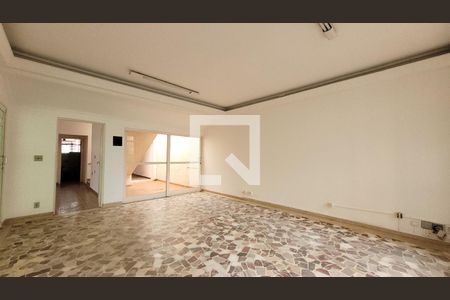 Sala de casa para alugar com 3 quartos, 300m² em Centro, Campinas