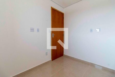 Quarto 1 de apartamento para alugar com 2 quartos, 39m² em Itaquera, São Paulo