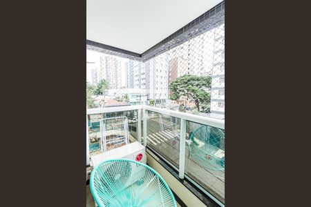 Apartamento à venda com 180m², 4 quartos e 3 vagas Apartamento à venda com 180m², 4 quartos e 3 vagasVaranda do Quarto 1