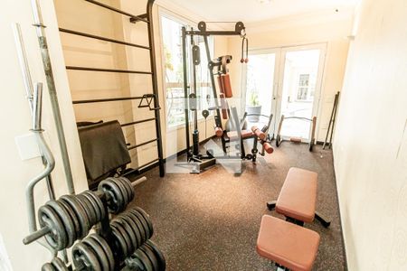 Apartamento à venda com 180m², 4 quartos e 3 vagas Apartamento à venda com 180m², 4 quartos e 3 vagasÁrea comum - Academia