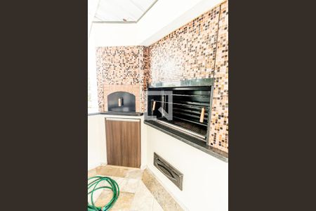 Apartamento à venda com 180m², 4 quartos e 3 vagas Apartamento à venda com 180m², 4 quartos e 3 vagasÁrea comum - Churrasqueira