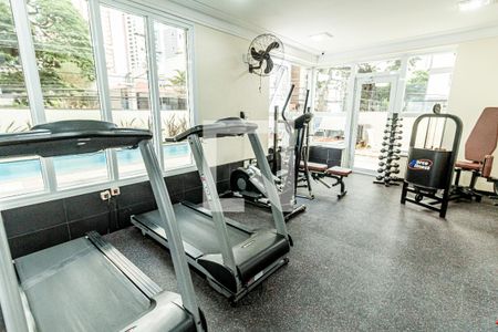 Apartamento à venda com 180m², 4 quartos e 3 vagas Apartamento à venda com 180m², 4 quartos e 3 vagasÁrea comum - Academia