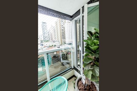 Apartamento à venda com 180m², 4 quartos e 3 vagas Apartamento à venda com 180m², 4 quartos e 3 vagasVaranda do Quarto 1