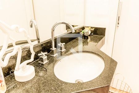 Apartamento à venda com 180m², 4 quartos e 3 vagas Apartamento à venda com 180m², 4 quartos e 3 vagasBanheiro 3