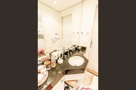 Apartamento à venda com 180m², 4 quartos e 3 vagas Apartamento à venda com 180m², 4 quartos e 3 vagasBanheiro 3