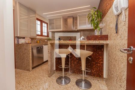 Apartamento à venda com 300m², 3 quartos e 5 vagas Apartamento à venda com 300m², 3 quartos e 5 vagasCozinha