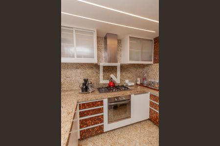 Apartamento à venda com 300m², 3 quartos e 5 vagas Apartamento à venda com 300m², 3 quartos e 5 vagasCozinha