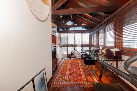 Apartamento à venda com 300m², 3 quartos e 5 vagas Apartamento à venda com 300m², 3 quartos e 5 vagasEscritório