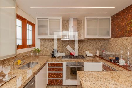 Apartamento à venda com 300m², 3 quartos e 5 vagas Apartamento à venda com 300m², 3 quartos e 5 vagasCozinha