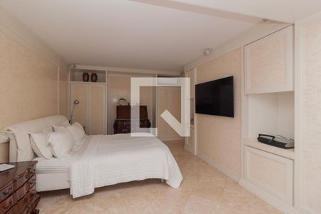 Apartamento à venda com 300m², 3 quartos e 5 vagas Apartamento à venda com 300m², 3 quartos e 5 vagasSuíte master